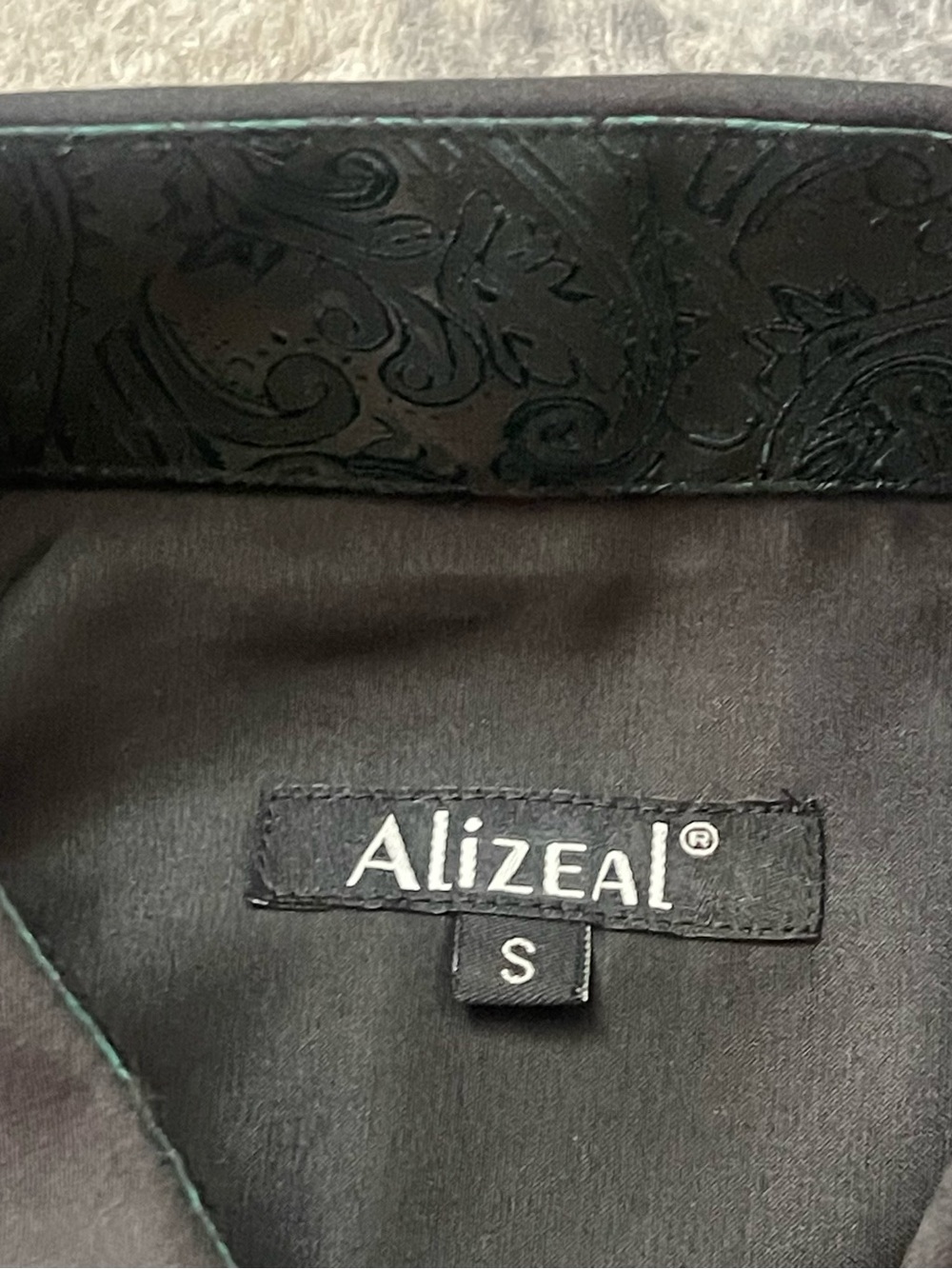 ALIZEAL Black Men's Long-Sleeve Casual Button-Down Shirt - Picture 6 of 13